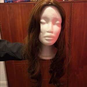 Elegant Brown Wavy Hair Wig